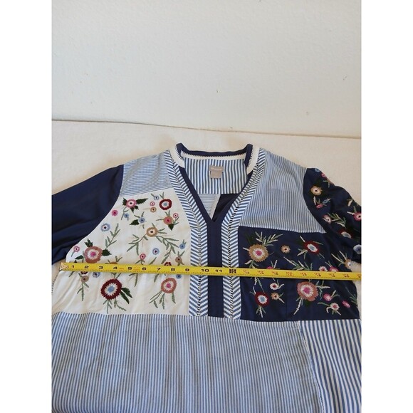 Chicos Women Boho Patchwork Embroidered Tunic Top Size 2 (M) Blue Long Sleeve - Picture 11 of 15